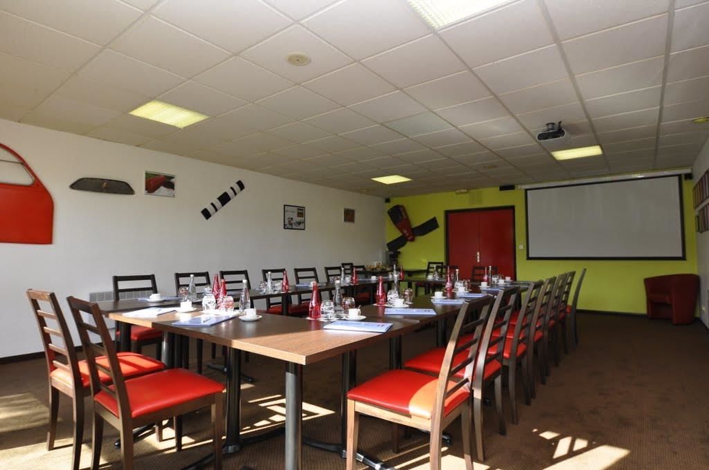 Enzo Hotels Cannes-Ecluse By Kyriad Direct Facilities photo