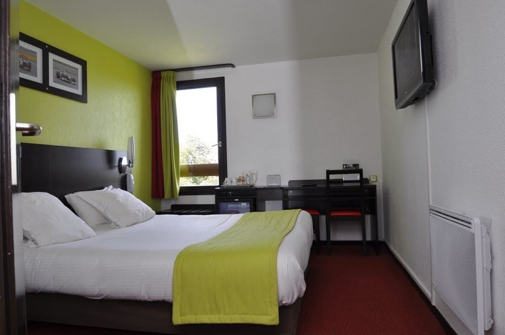 Enzo Hotels Cannes-Ecluse By Kyriad Direct Room photo